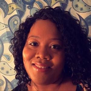 Meet your Posher, Alicia